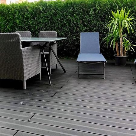 Appartement Au Rdc Avec Une Terrasse Лурд Екстериор снимка