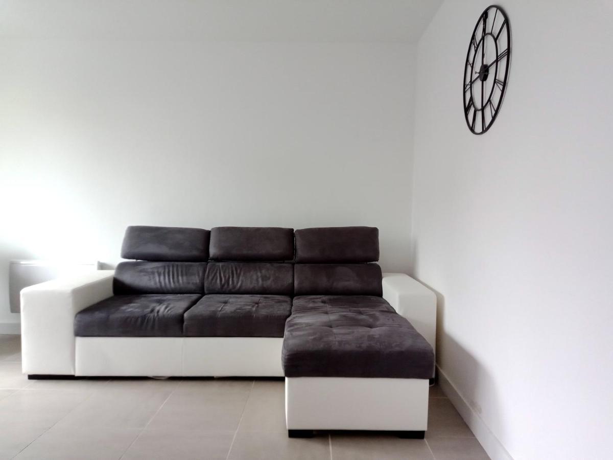 Appartement Au Rdc Avec Une Terrasse Лурд Екстериор снимка