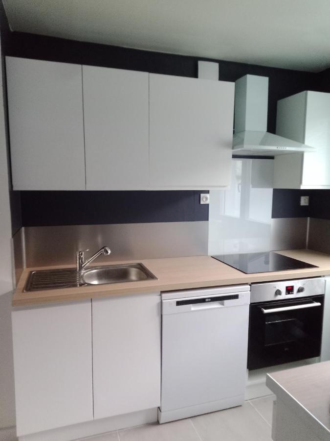 Appartement Au Rdc Avec Une Terrasse Лурд Екстериор снимка